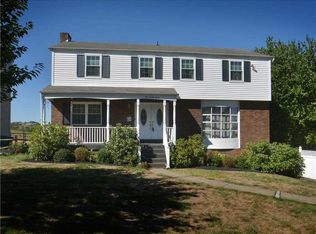 137 Willow Village Dr, Pittsburgh, PA 15239
