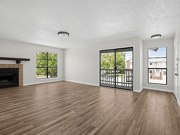 2nd image of 814 Station St #4