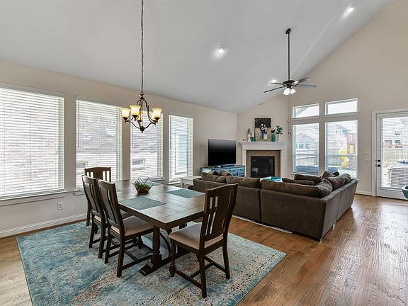 4th image of 4016 Silk Vine Ct
