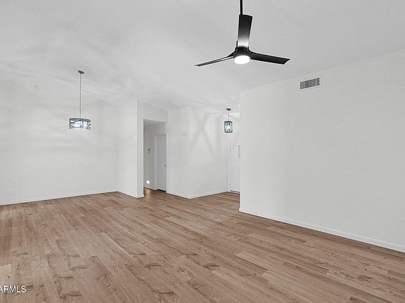 5th image of 9209 E EMERALD Drive