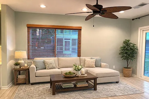 857 Liriope Ln #401-A Photo 1