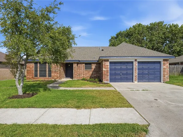 2087 Sabal Dr, Ingleside, TX 78362