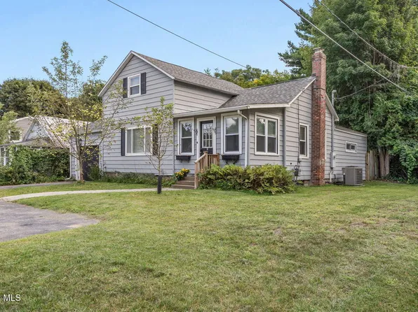 4 Congress Ave, Saratoga Springs, NY 12866