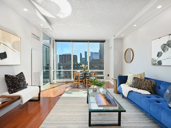 20 Newport Pkwy APT 2302, Jersey City, NJ 07310