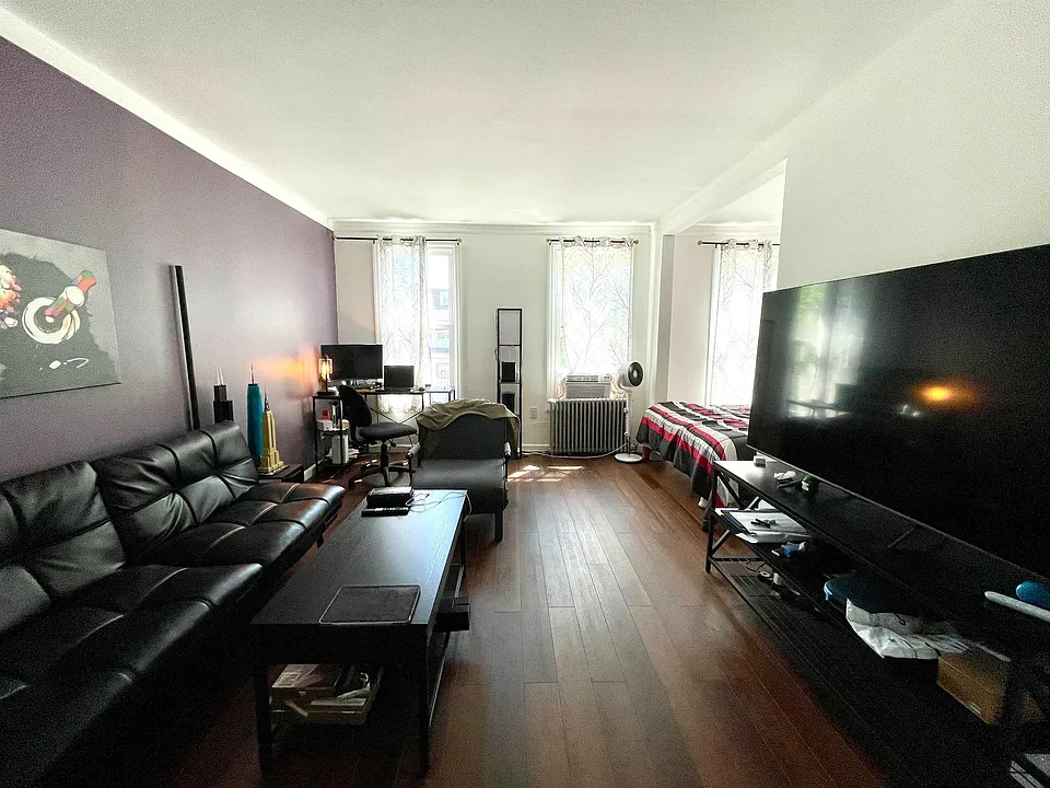 68 Jefferson Ave