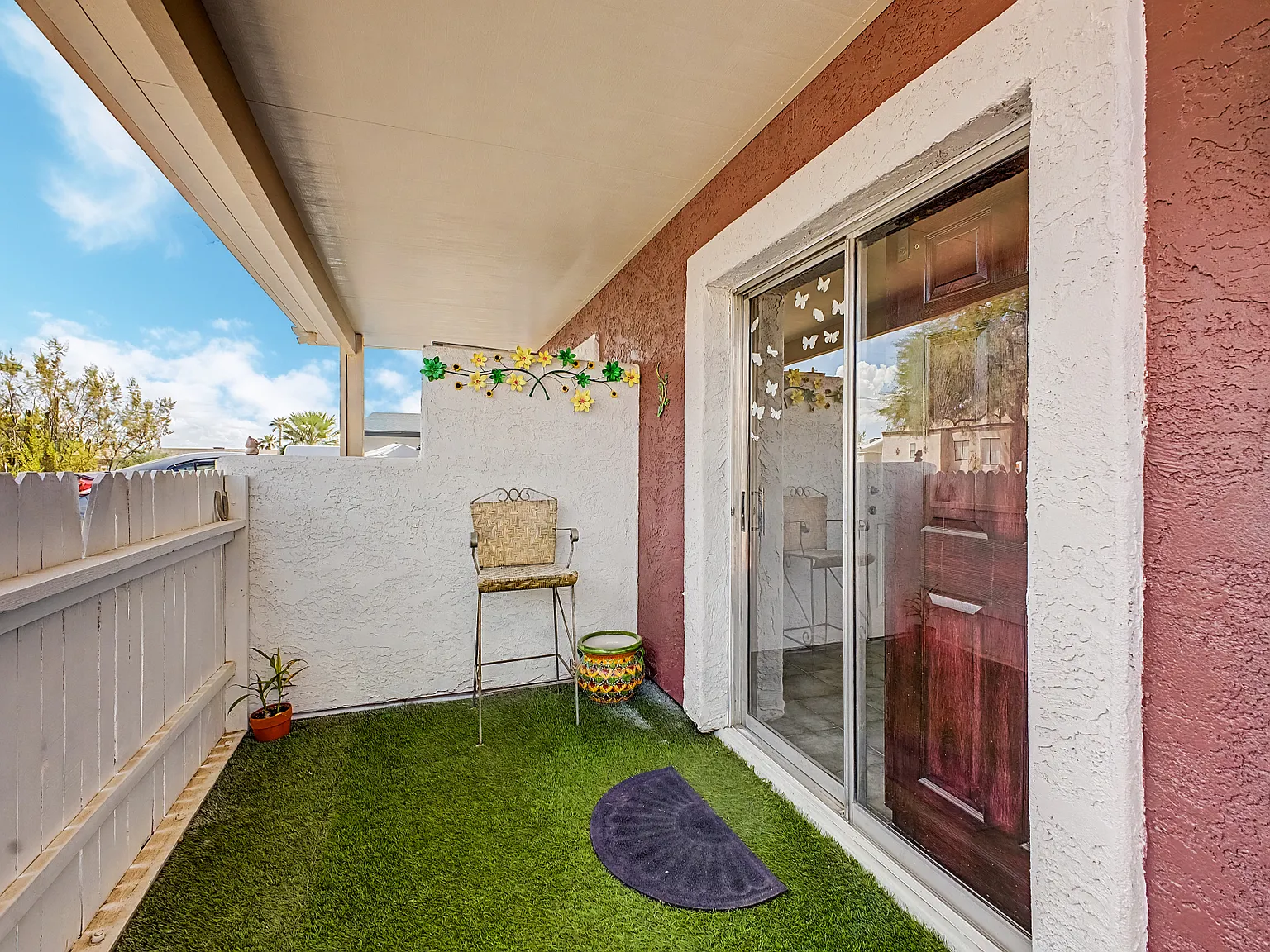 2 bed, 1064 sqft, $1,600 — Photo 3
