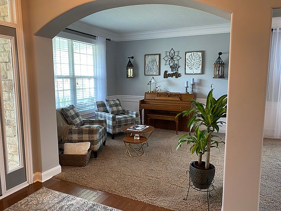 4th image of 7015 Greenspire Dr