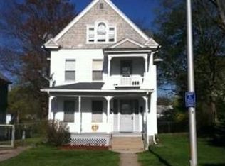 319 Lovell St, Worcester, MA 01602