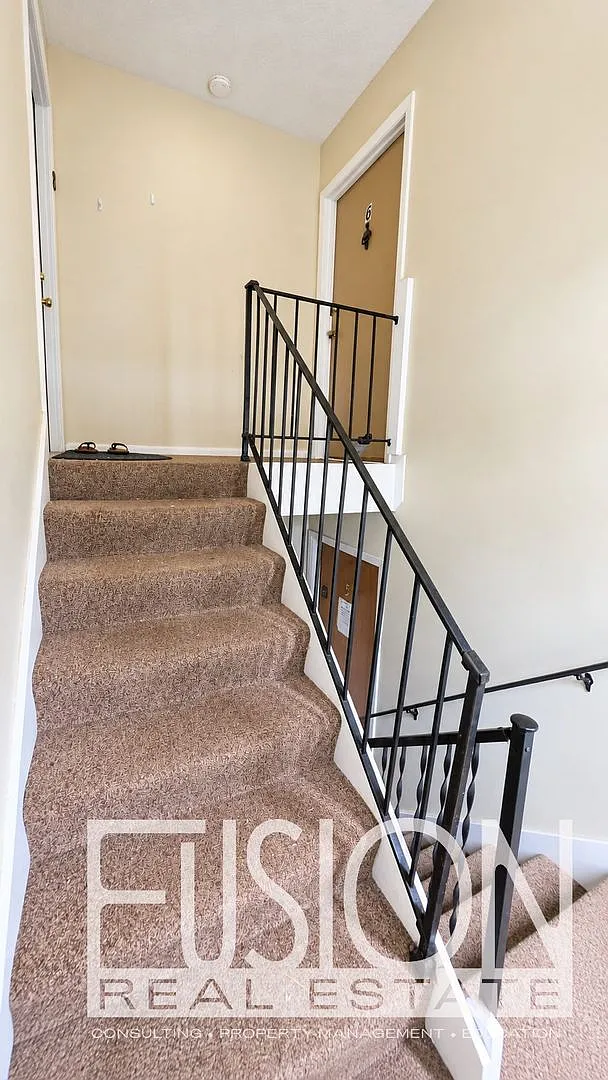 Bright 2-Bedroom Condo in Essex Junction — Photo 2