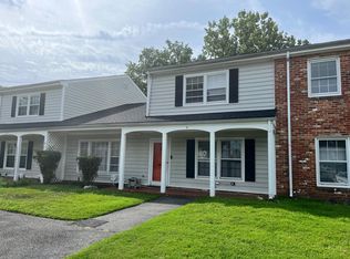 5 Towne Square Dr, Newport News, VA 23607