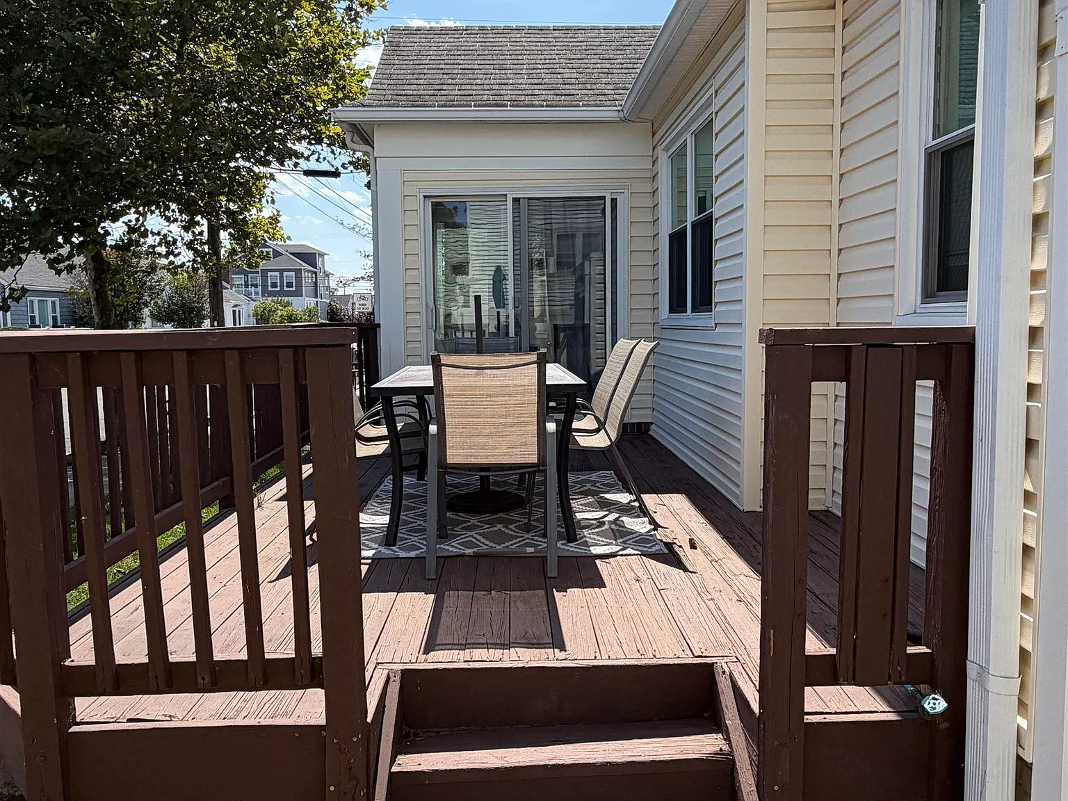 3 bed, 1.0 bath, $3,400 — Photo 4