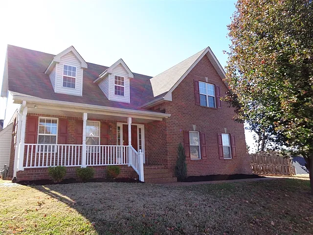 3 bed, 2.5 bath, 1938 sqft, $2,435 — Photo 1