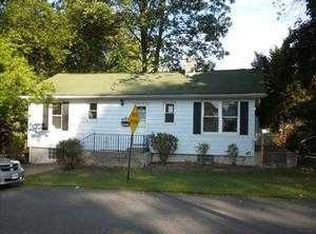 901 Amosland Rd, Morton, PA 19070