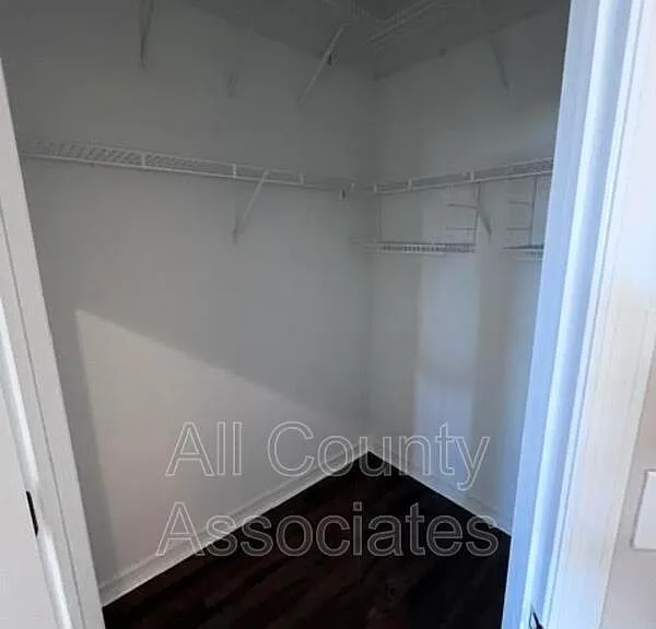 28724 Hanging Moss Loop — Photo 20