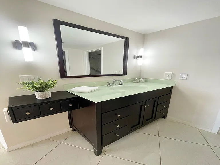 3000 Holiday Dr #1803 — Photo 27