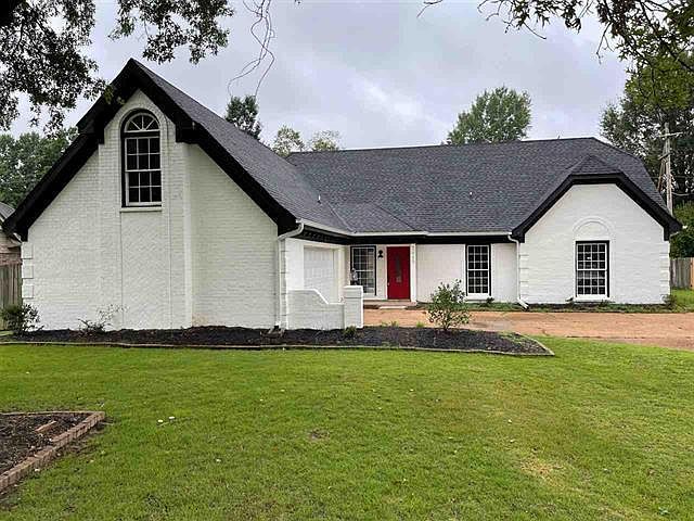 1st image of 3945 Windyke Dr