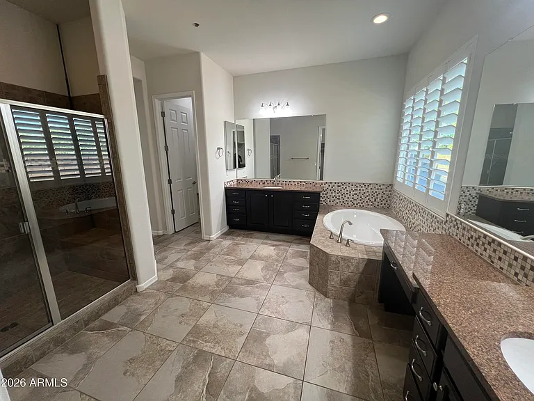 1630 W Blaylock Dr — Photo 28
