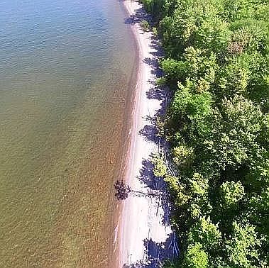 1st image of 24 Ten Mile Poin