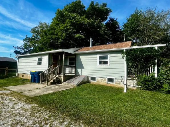 1042 Avenue E St, Greencastle, IN 46135