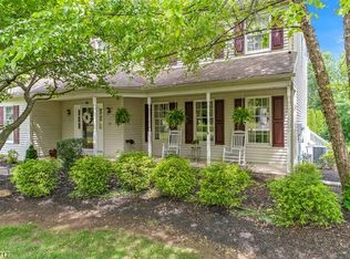 10 Turnburry Rd, Washington, NJ 07882