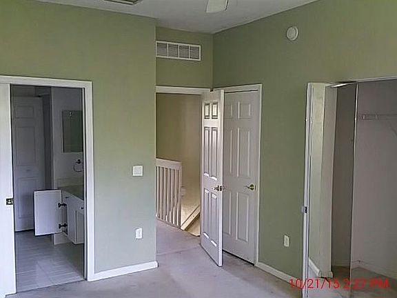 3rd image of 795 NW 42nd Ave