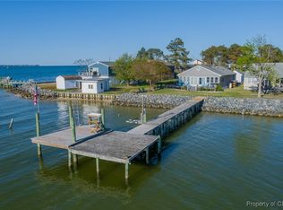 707 Riverside Dr, Deltaville, VA 23043
