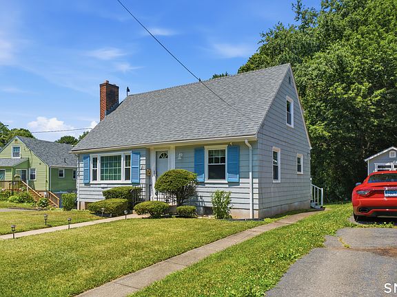 3rd image of 251 Buell Street