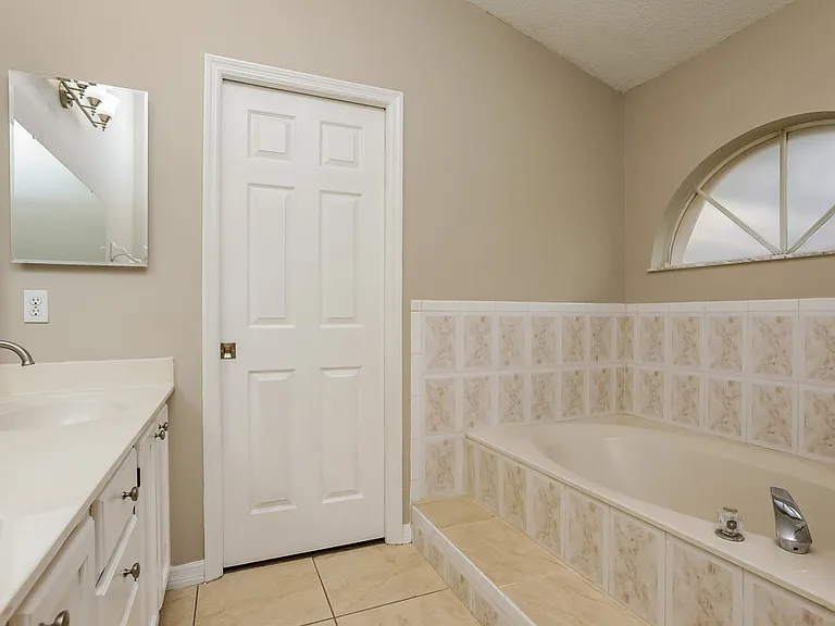 957 Piedmont Oaks Dr — Photo 10