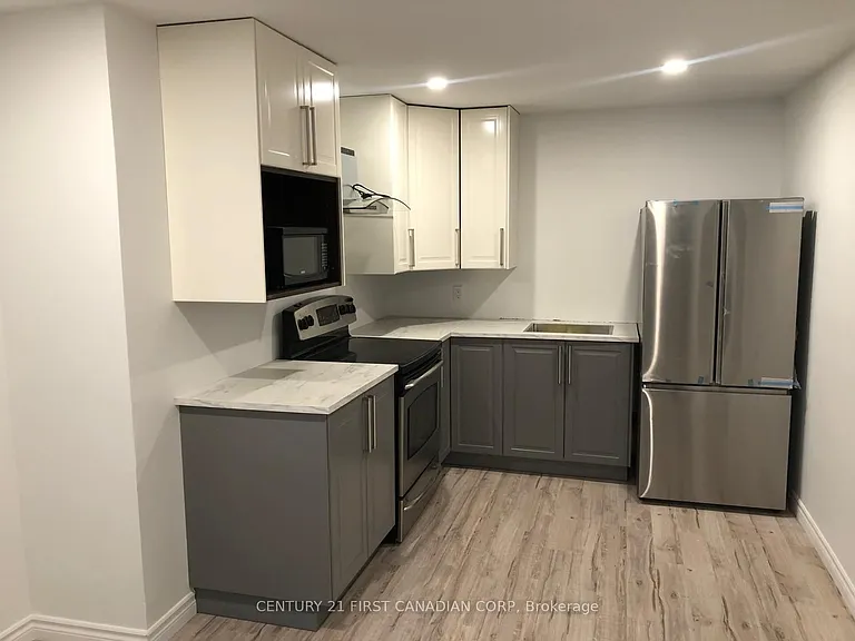 257 Hungerford St #LOWER — Photo 3