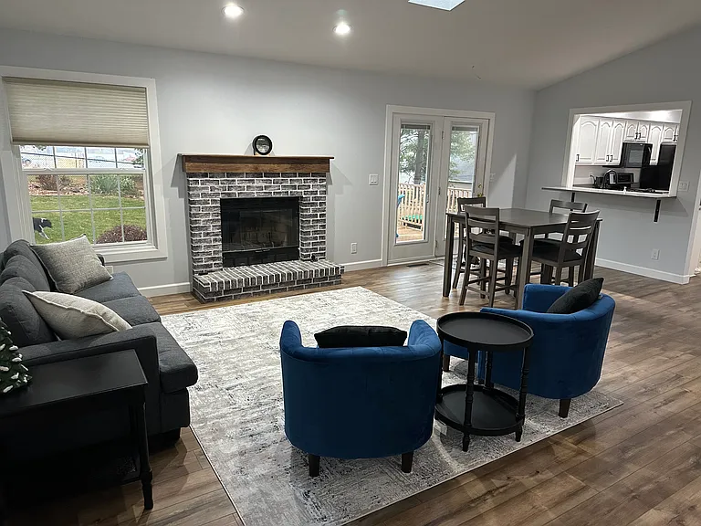 290 Partridge Ave — Photo 2