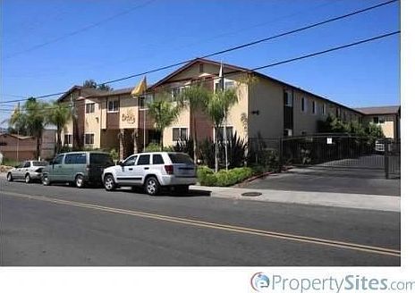 2nd image of 311 Cottonwood Rd Unit 9