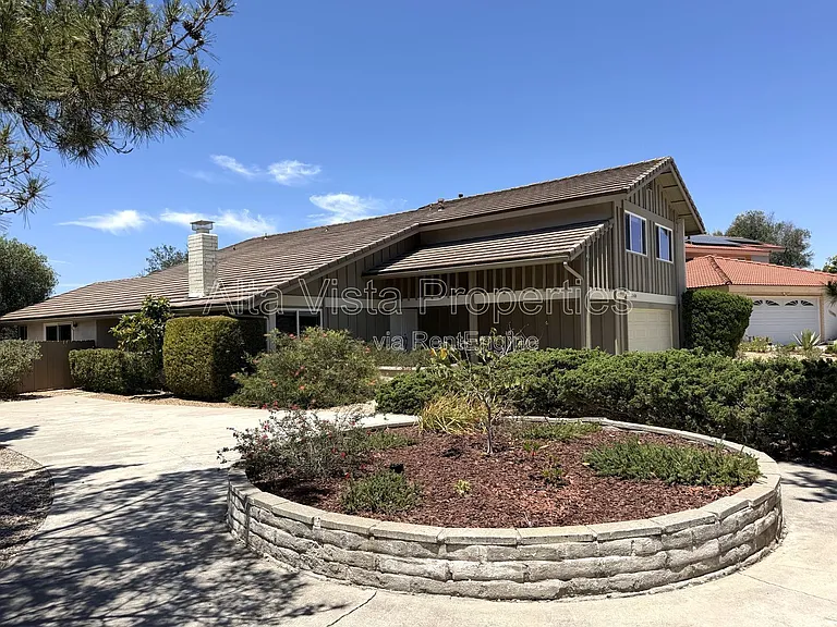 12480 Escala Ln — Photo 41