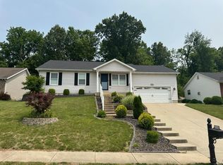 2585 Lakeshore Dr, Columbia, IL 62236