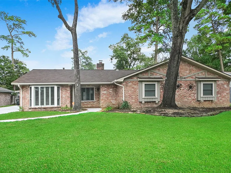 28914 Pine Hill Dr — Photo 2