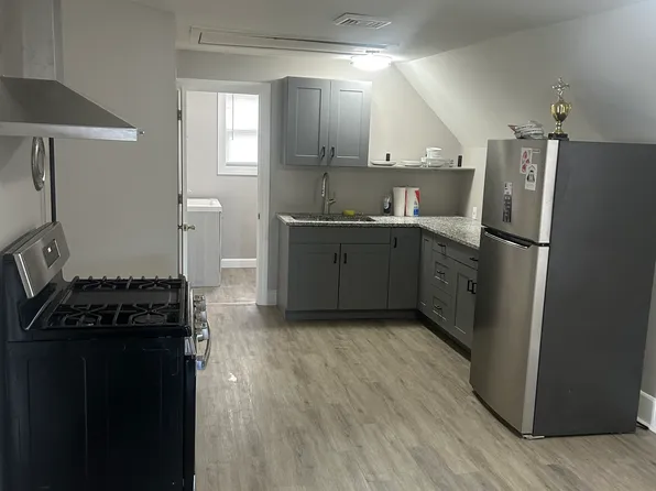 138 Avon St #2, Lowell, MA 01854