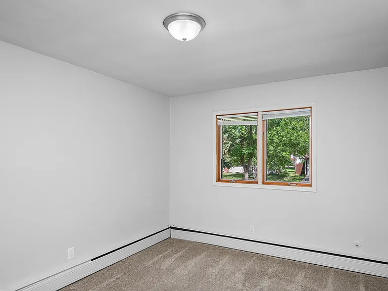 525 Oxford St #4 — Photo 6