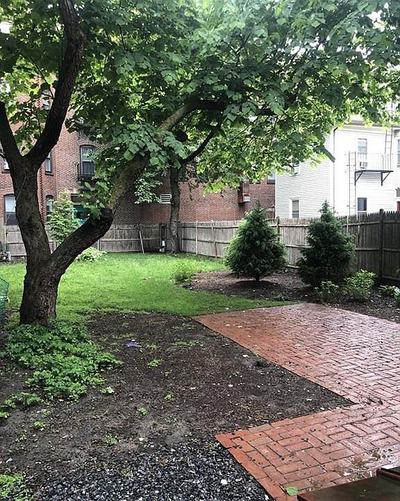 2nd image of 85 Tremont St #85