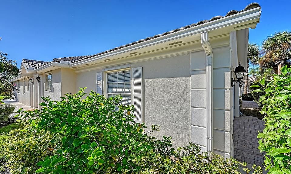 1st image of 7541 Pesaro Dr