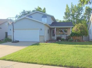 471 Harp St SE, Kentwood, MI 49548