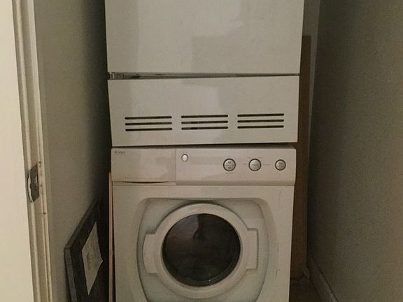 4th image of 500 4th Ave APT 2J