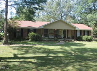 1471 Marwood Rd, Byram, MS 39272