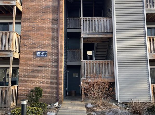 2107 Ravens Crest Dr