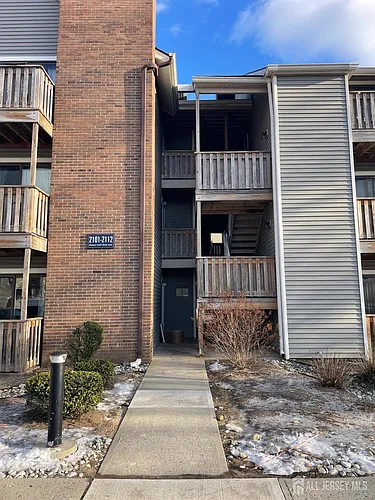 2107 Ravens Crest Dr Photo 1