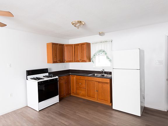 4th image of 107 Debra Ln