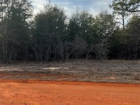 36 Dear Dr, Camden, AL 36726