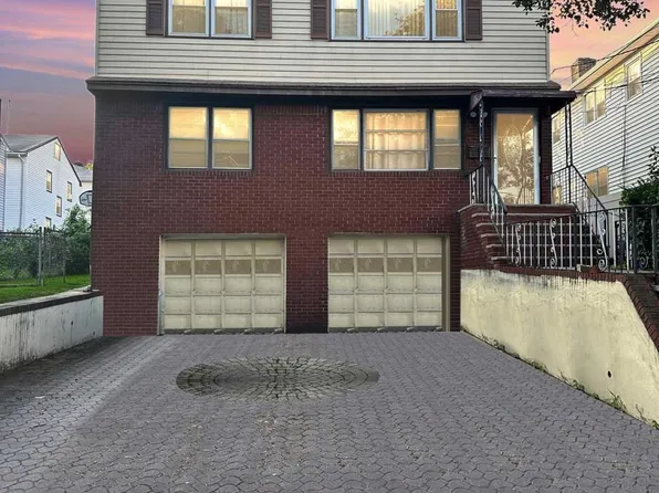 7 Hausmann Ct, Maplewood, NJ 07040