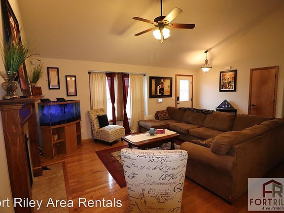 5th image of 922 Kadence Ln