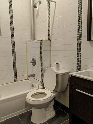 Rented by Delmark Realty LLC | media 17