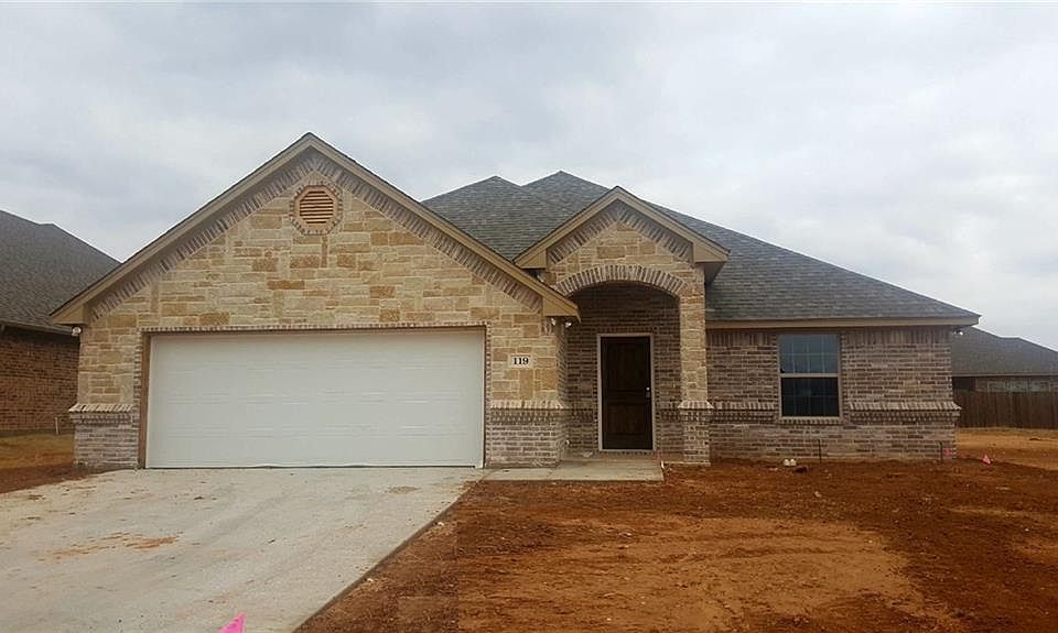 1st image of 119 Donna Cir