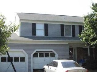 9733 Denrob Ct, Parkville, MD 21234